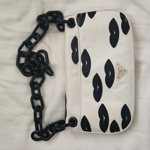 PRADA leather shoulder bag RARE black lips - Picture 2 of 12